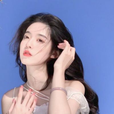为什么男生都喜欢按着手腕？