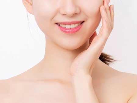 长期化妆vs长期素颜：女生皮肤状态大比拼，差距一目了然！
